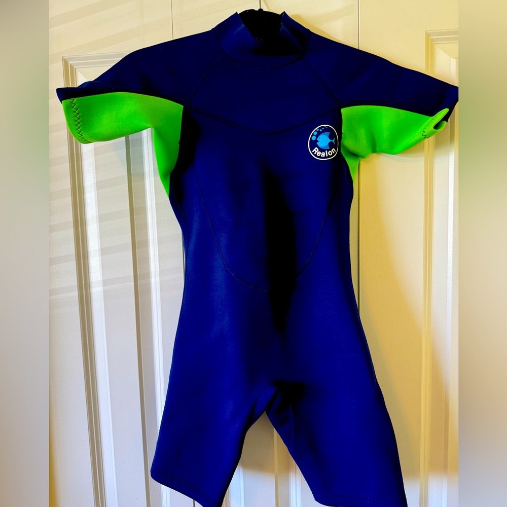 Realon Kids Wetsuit Size Youth Large